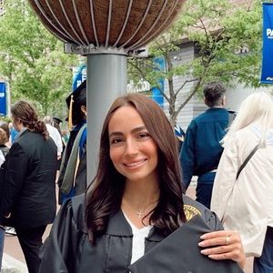 Meet your Posher, Jillian